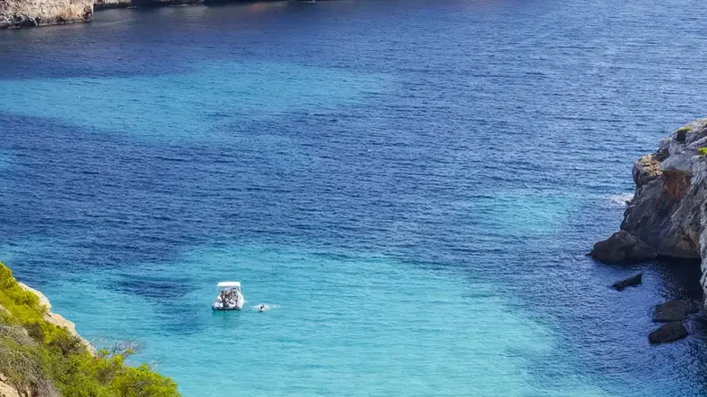 Küstenlandschaft auf Mallorca, wo das MIEZ Longevity Institute arbeitet