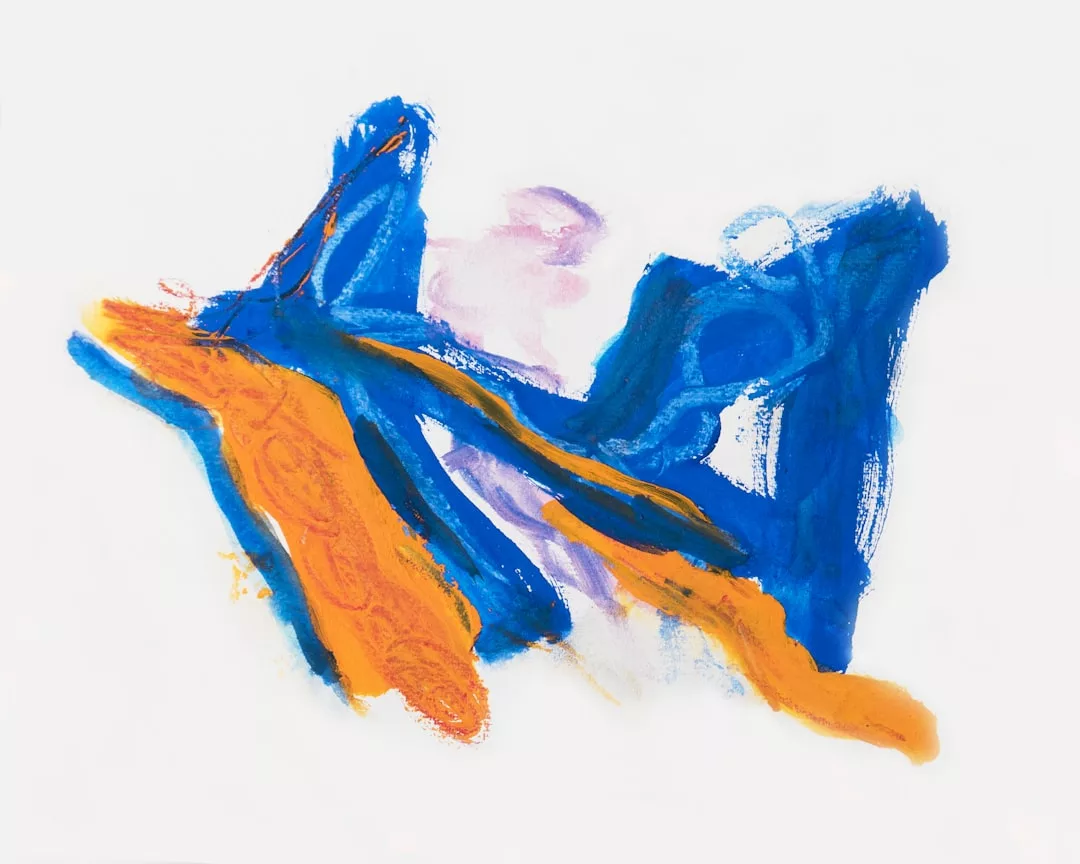 Abstraktes Gemälde mit kräftigen blauen und orangefarbenen Pinselstrichen mit violetten Nuancen auf weißem Hintergrund - eine eindrucksvolle Einführung in die moderne Kunst.